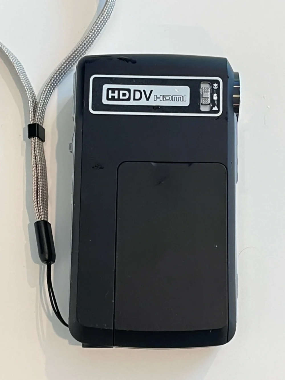Insignia NS-DCC5HB09 HD Digital Camera Camcorder Tested w Battery, SD Card, Case